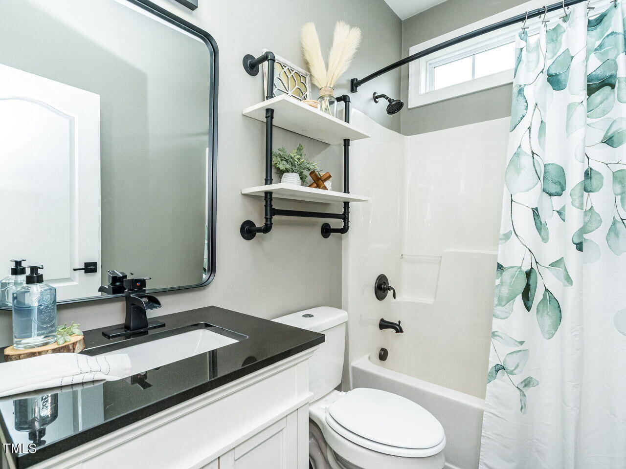 855 White Memorial Church Road Willow Spring, NC 27592 - Photo 24 of 34 021-1280x960-hallway-full-bathroom