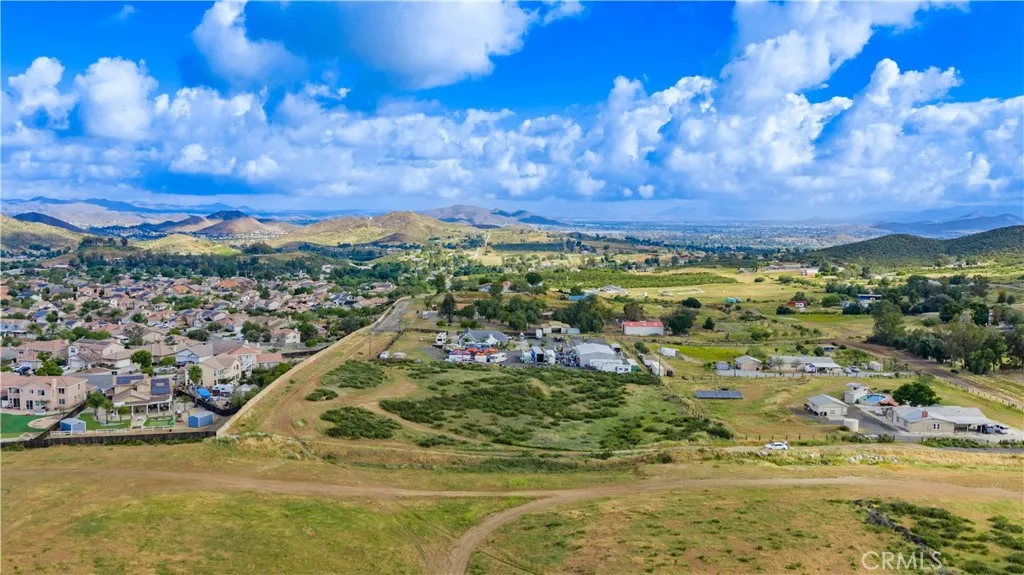 1 Sunset Wildomar, CA 92595 - Photo 28 of 44 a view of a city