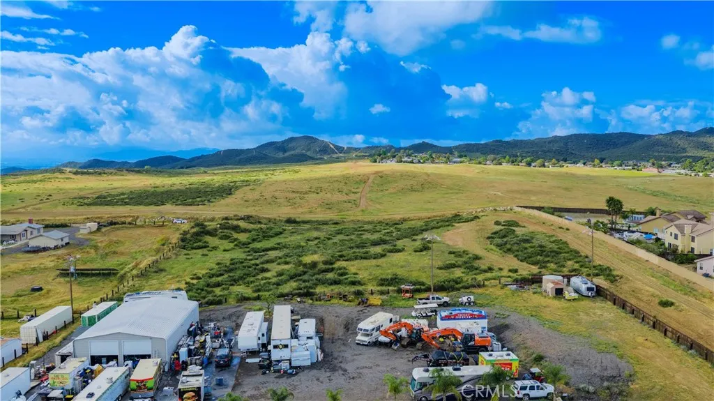 1 Sunset Wildomar, CA 92595 - Photo 32 of 44 a view of an ocean and city