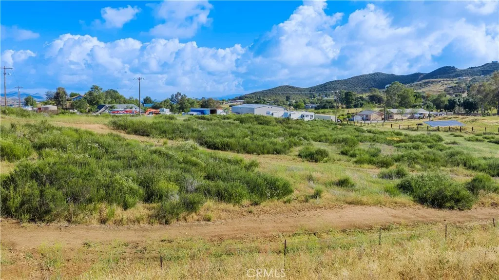 1 Sunset Wildomar, CA 92595 - Photo 41 of 44