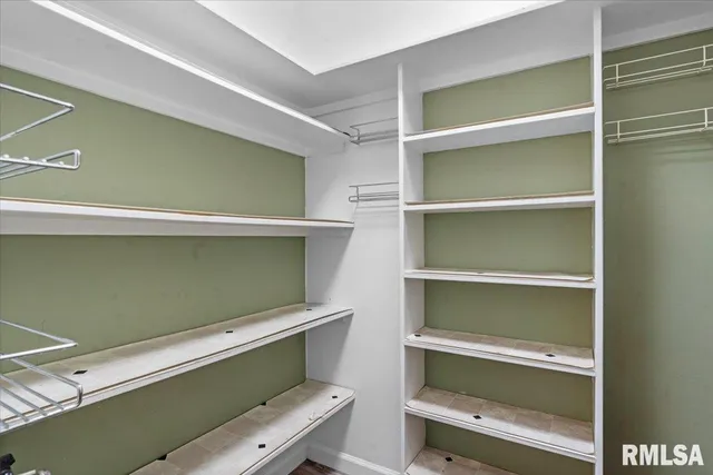 $295,000 | 1710 Devonwood, Springfield, IL 62704