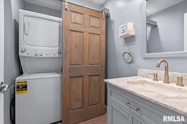 $295,000 | 1710 Devonwood, Springfield, IL 62704