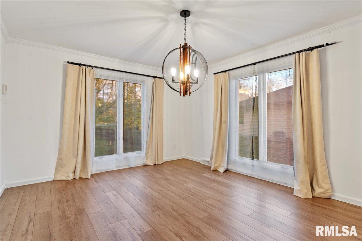 1710 Devonwood Springfield, IL 62704 - Photo 7 of 38