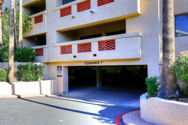 $439,878 | 5104 North 32nd Street, Unit 323, Phoenix, AZ 85018