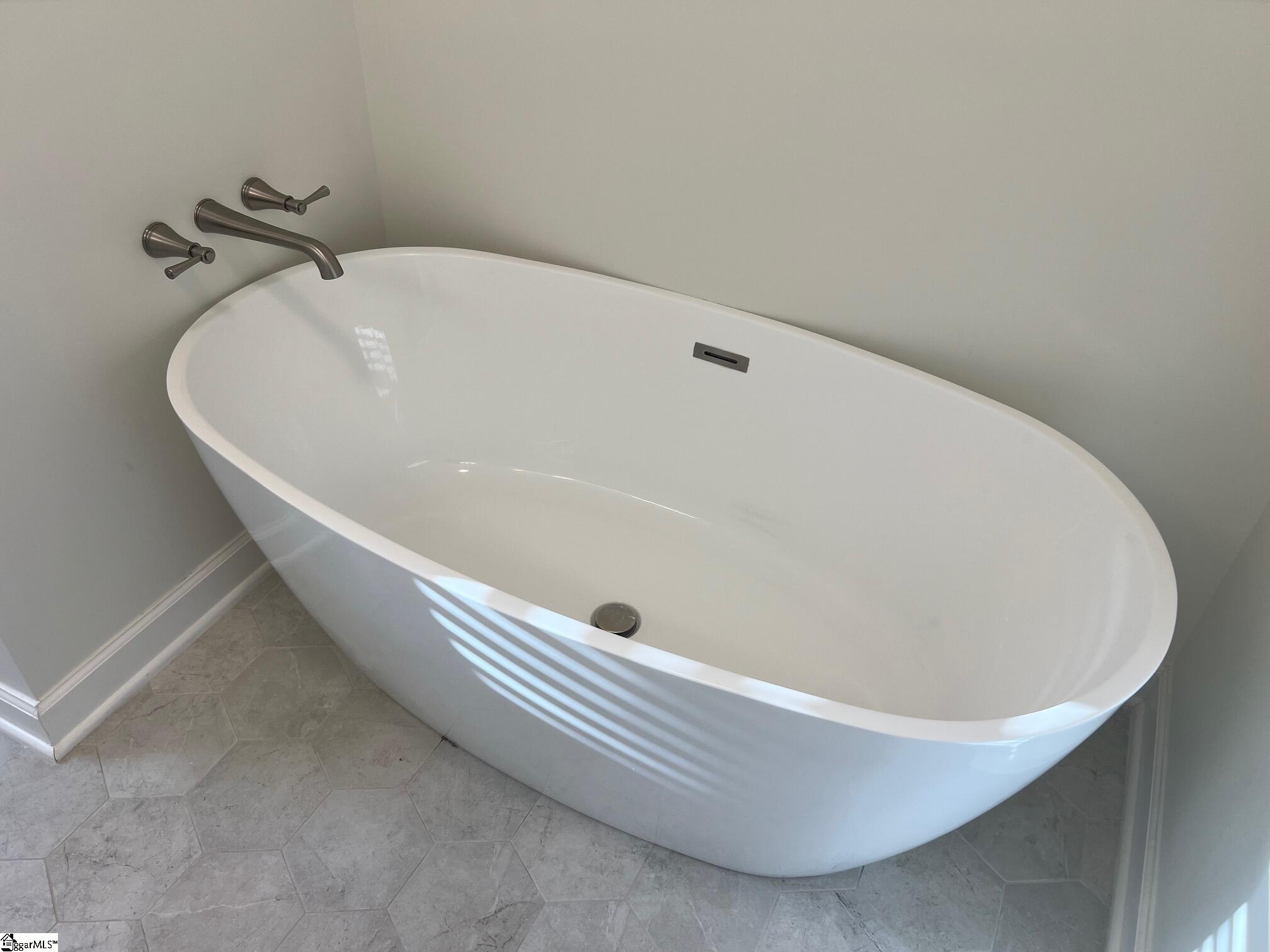 28 Isbell Lane Greenville, SC 29607 - Photo 20 of 24