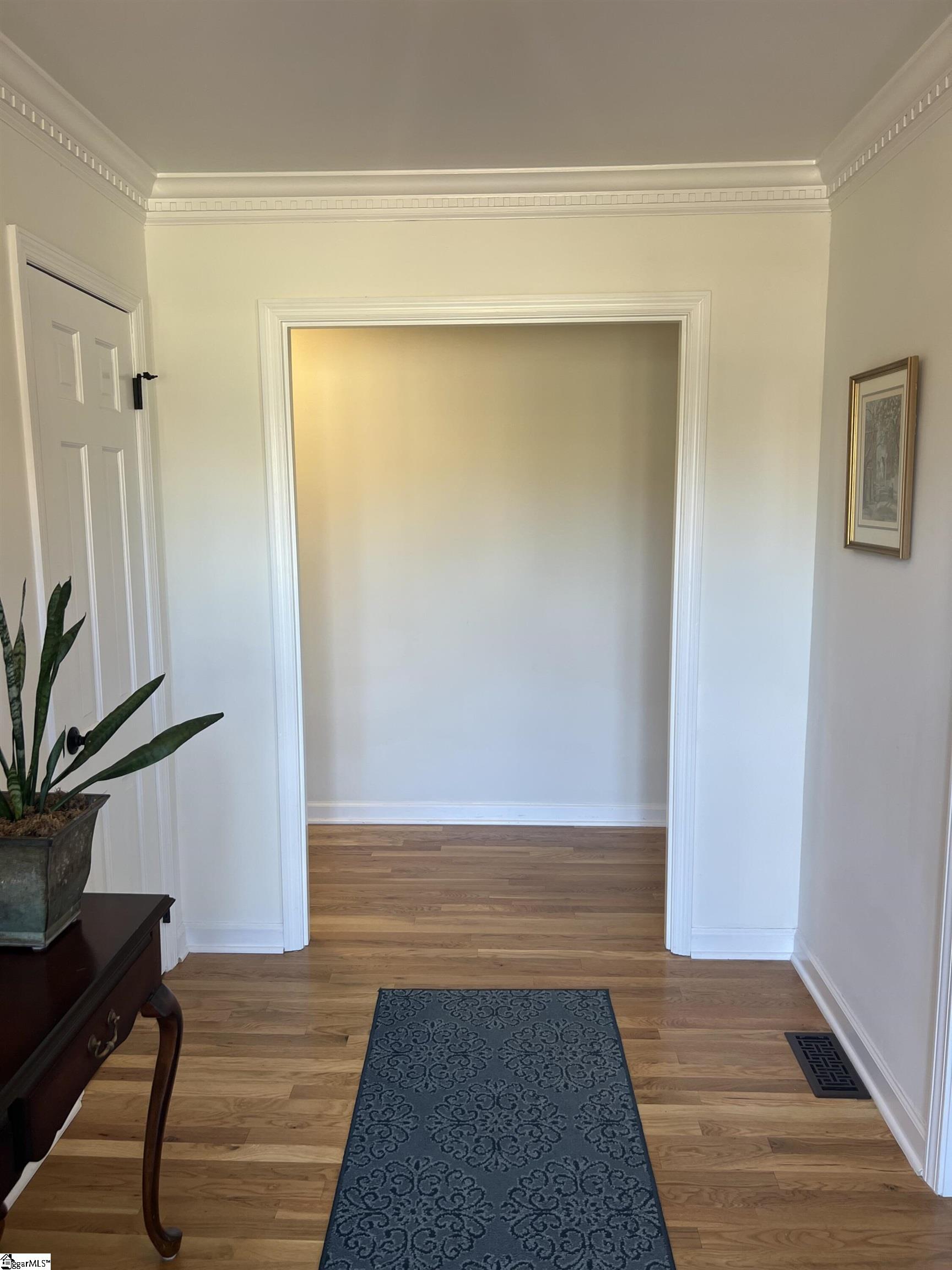 28 Isbell Lane Greenville, SC 29607 - Photo 2 of 24