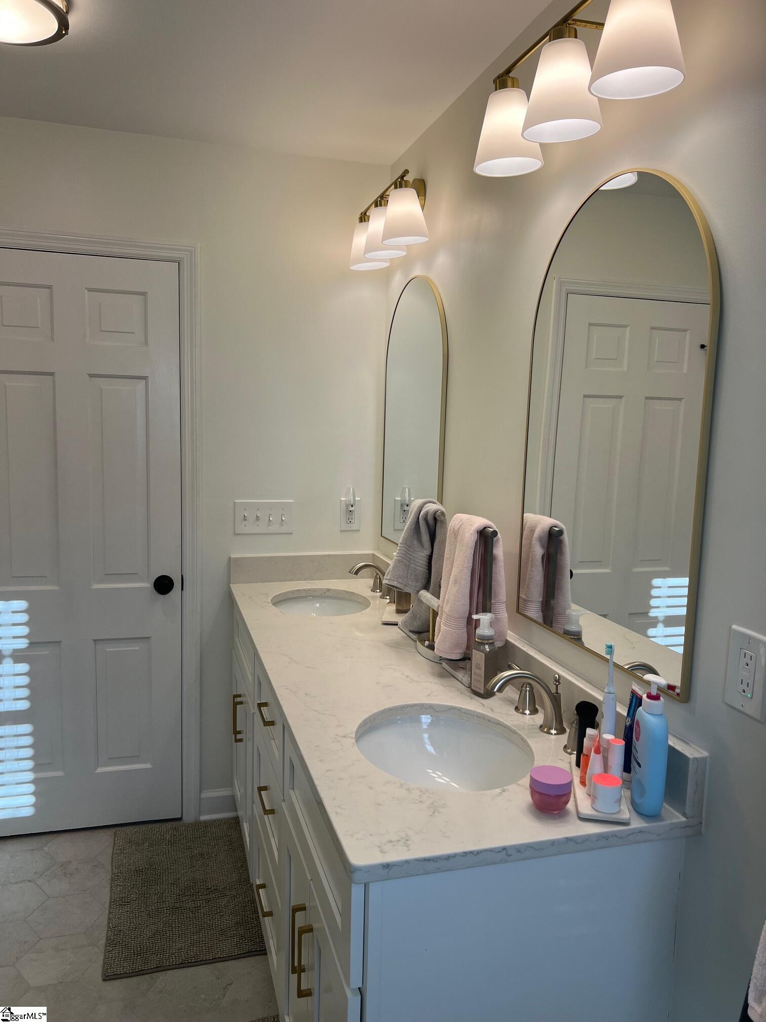 28 Isbell Lane Greenville, SC 29607 - Photo 21 of 24