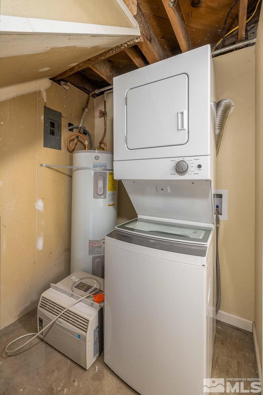 120 Caliente Street Reno, NV 89509 - Photo 18 of 20 a utility room with dryer and washer