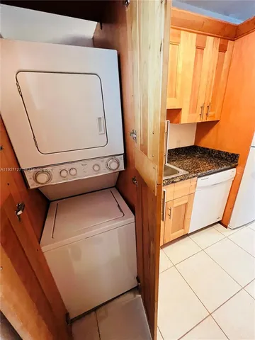 $1,950 | 2033 Calais Drive, Unit 3, Miami Beach, FL 33141