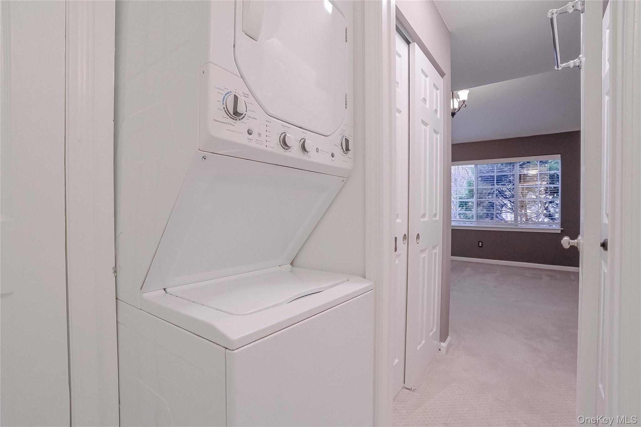 203 Park Ridge Lane White Plains, NY 10603 - Photo 13 of 30 a utility room with dryer and washer