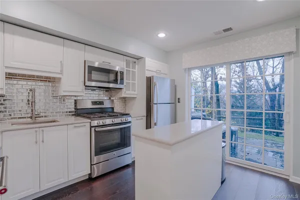 $3,600 | 203 Park Ridge Lane, White Plains, NY 10603