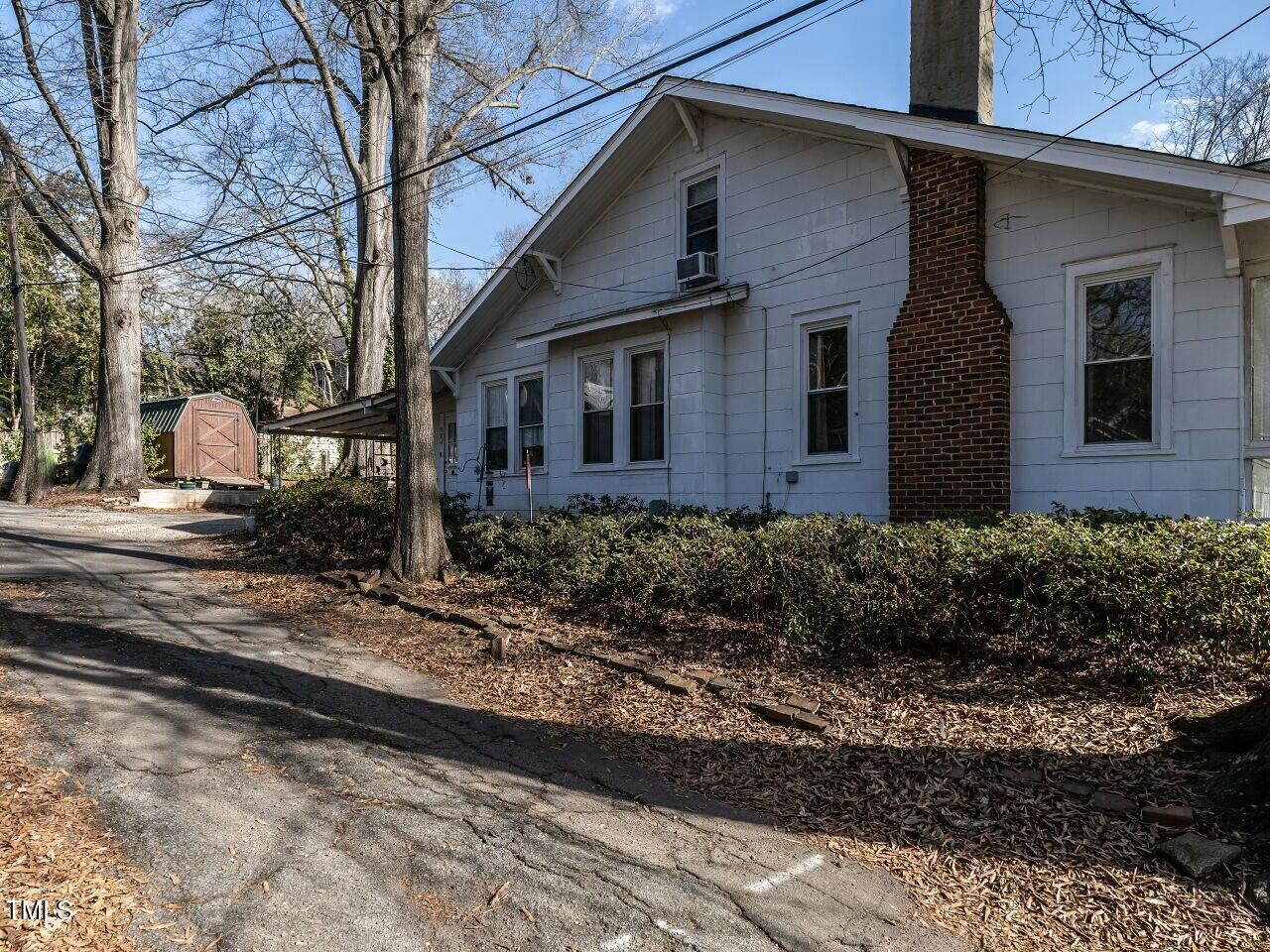 504 Washington Street Raleigh, NC 27605 - Photo 3 of 26 tempImageBMY8G1