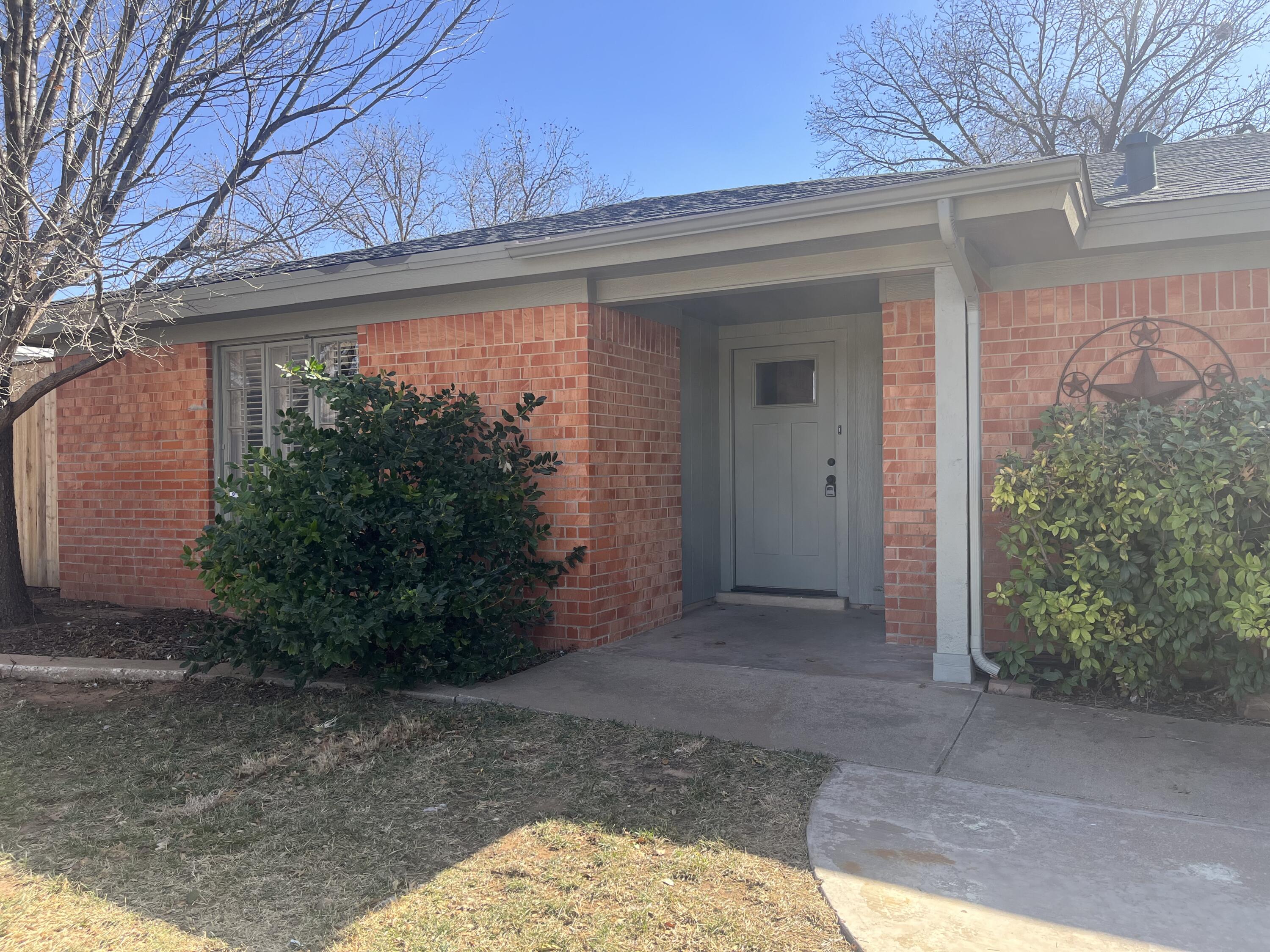 2811 78th Street Lubbock, TX 79423 - Photo 1 of 21 00