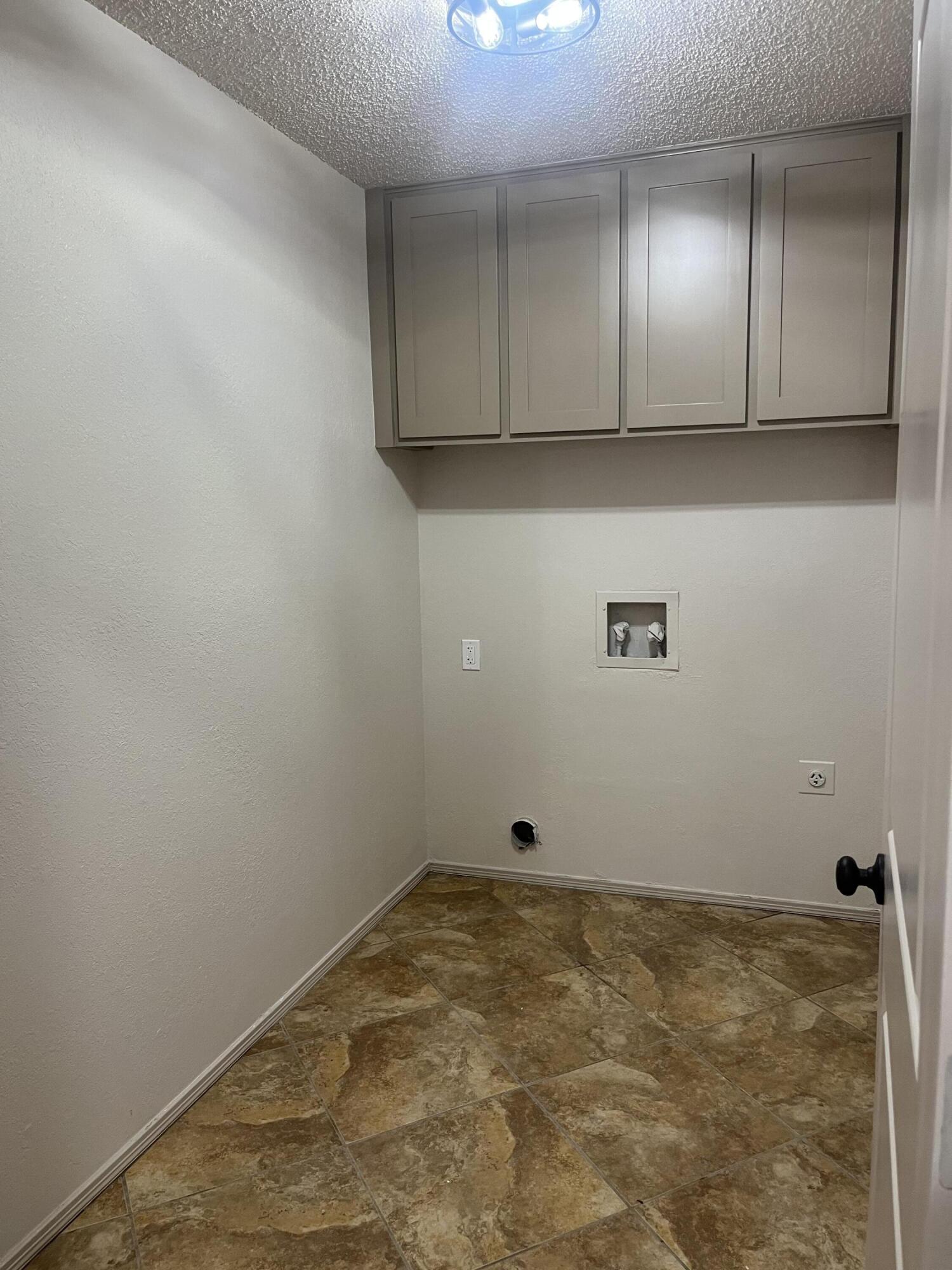 2811 78th Street Lubbock, TX 79423 - Photo 18 of 21 17