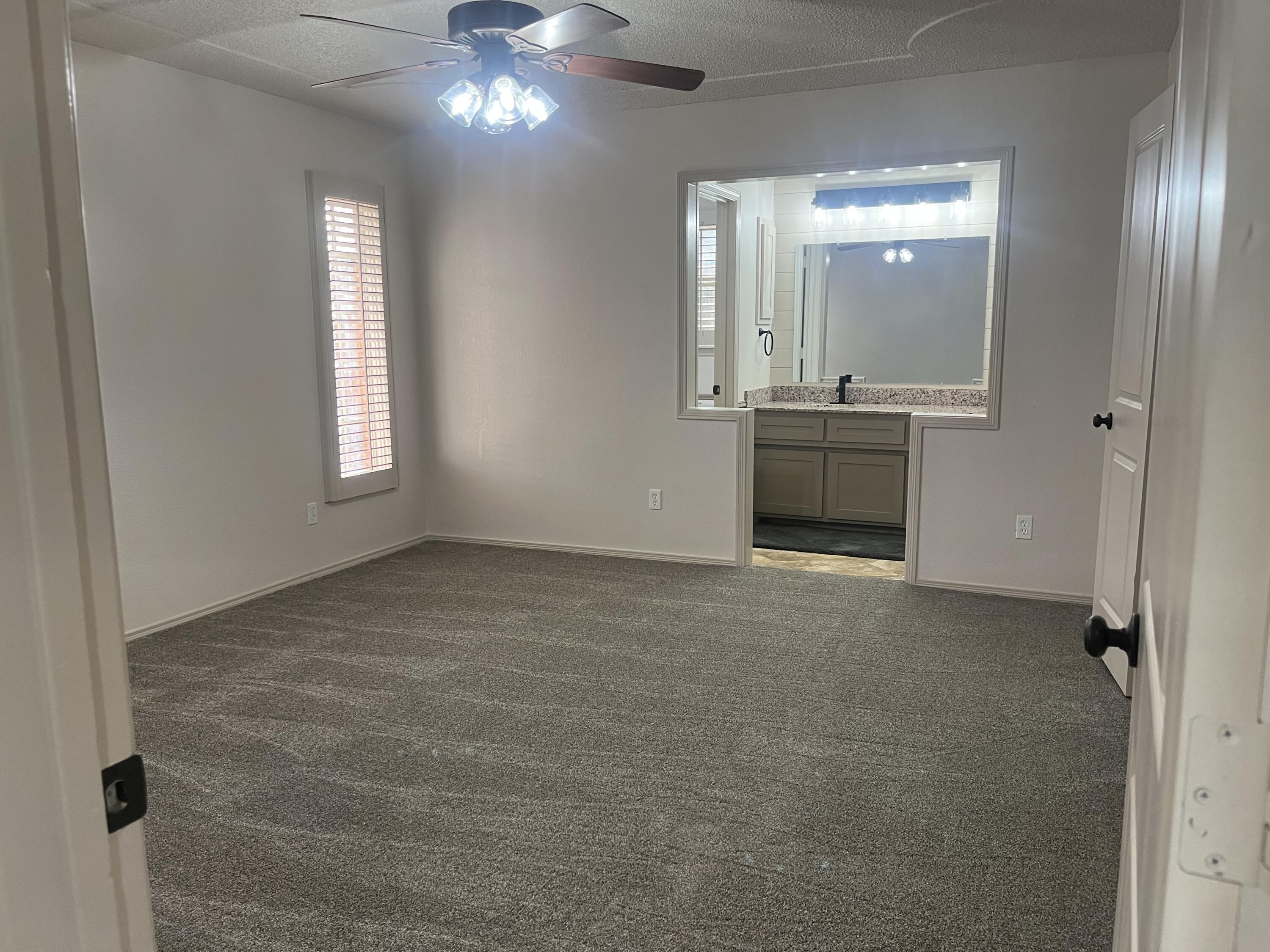 2811 78th Street Lubbock, TX 79423 - Photo 9 of 21 08