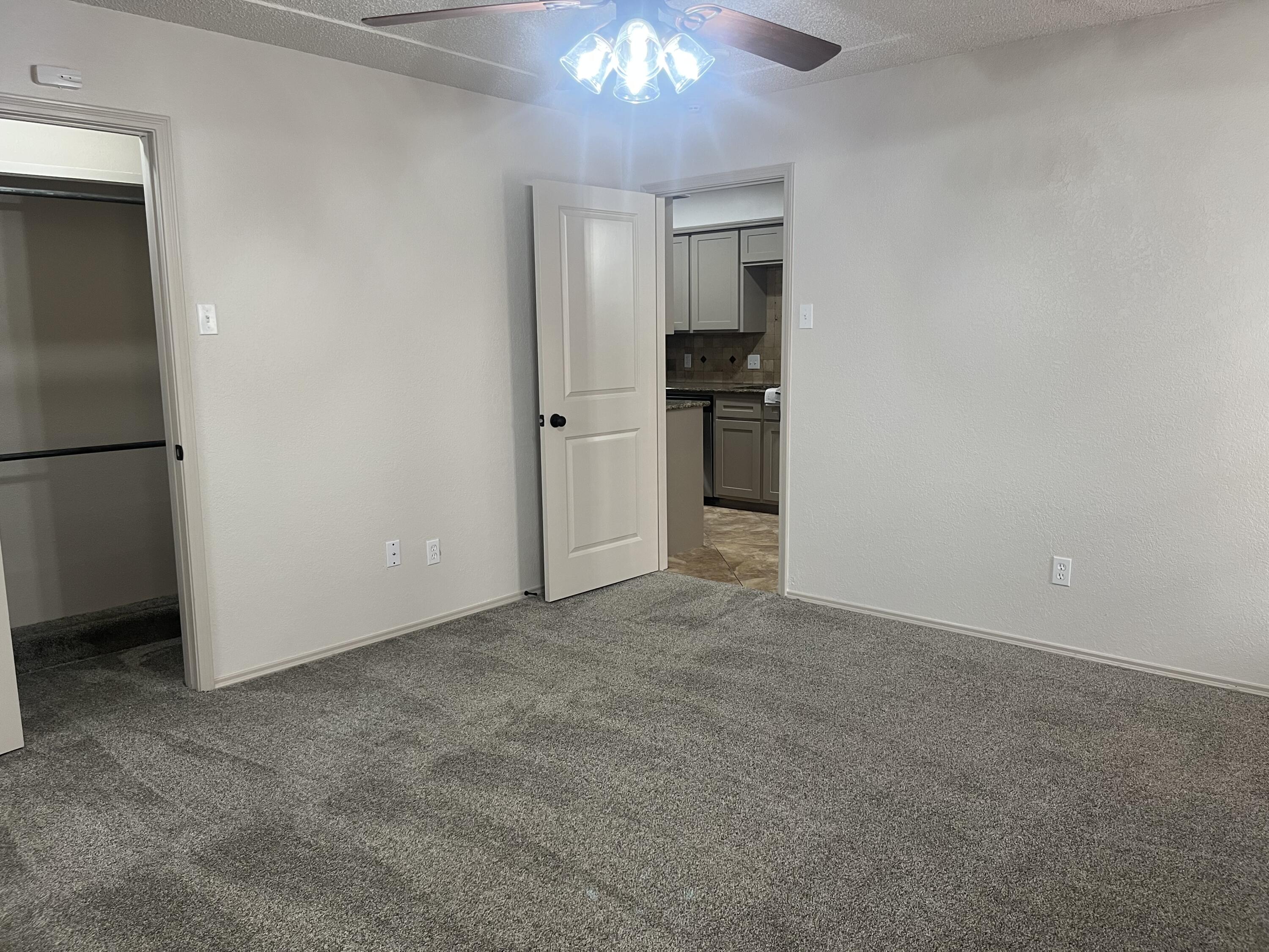 2811 78th Street Lubbock, TX 79423 - Photo 10 of 21 09