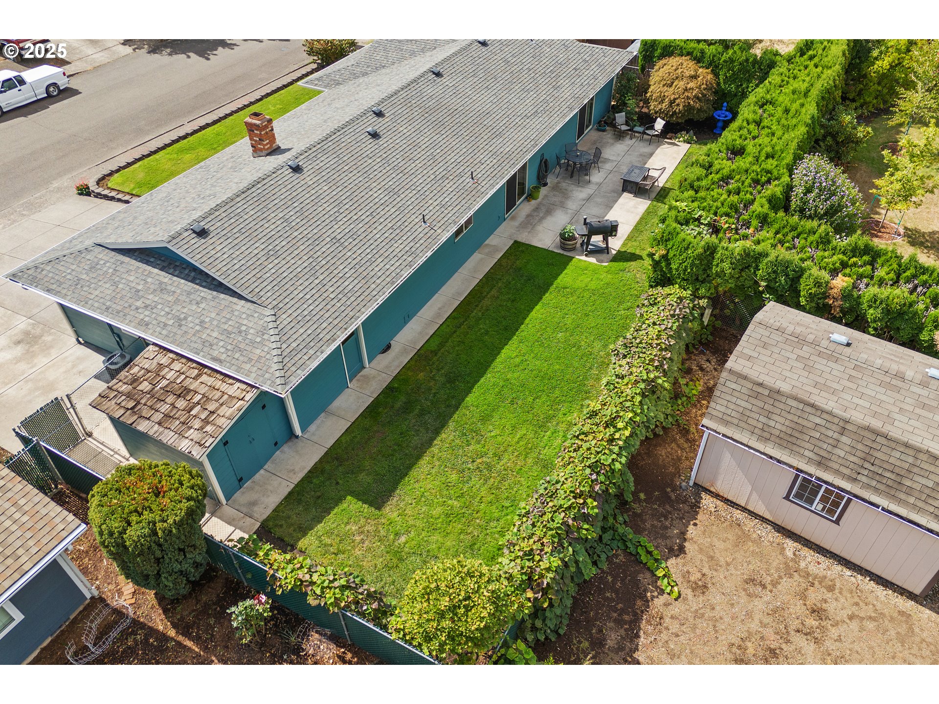 1754 Springtime Court Northeast Keizer, OR 97303 - Photo 29 of 35 a view of an ocean from a balcony