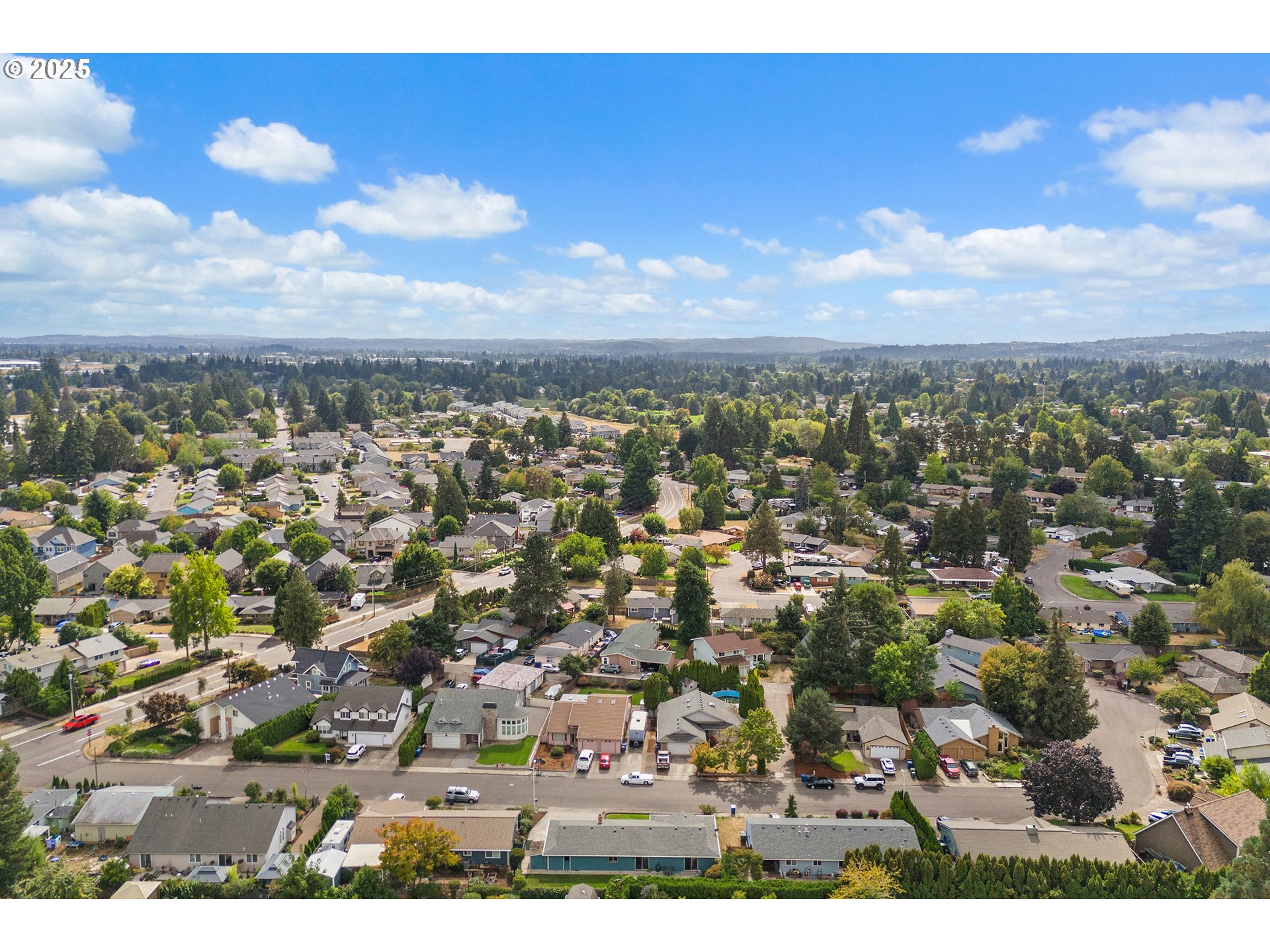 1754 Springtime Court Northeast Keizer, OR 97303 - Photo 34 of 35 a view of a city