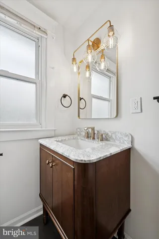 $3,300 | 10 West Jefferson Street, Media, PA 19063