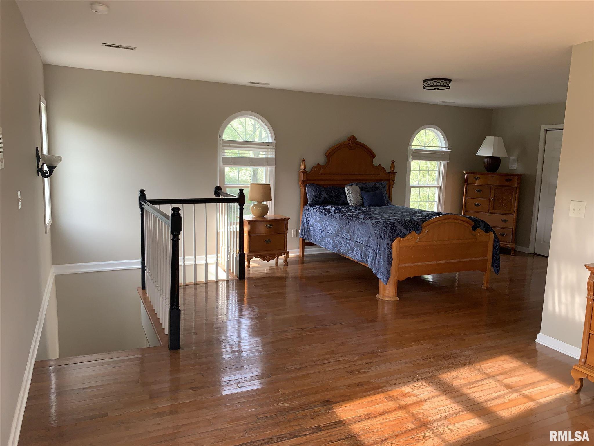 3053 Vermont Road Carterville, IL 62918 - Photo 11 of 31 Gallery Image 11
