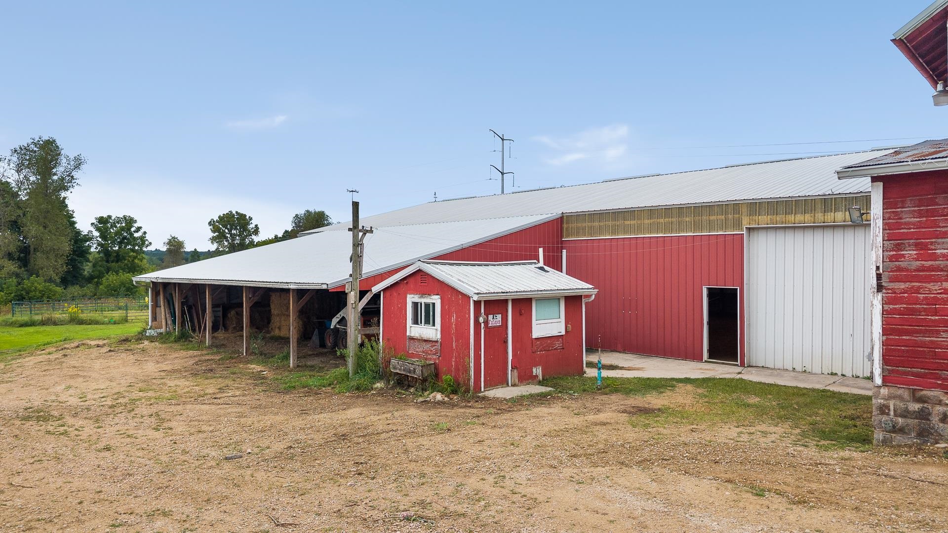 W8194 Thompson Road Poynette, WI 53955 - Photo 44 of 90 Gallery Image 44