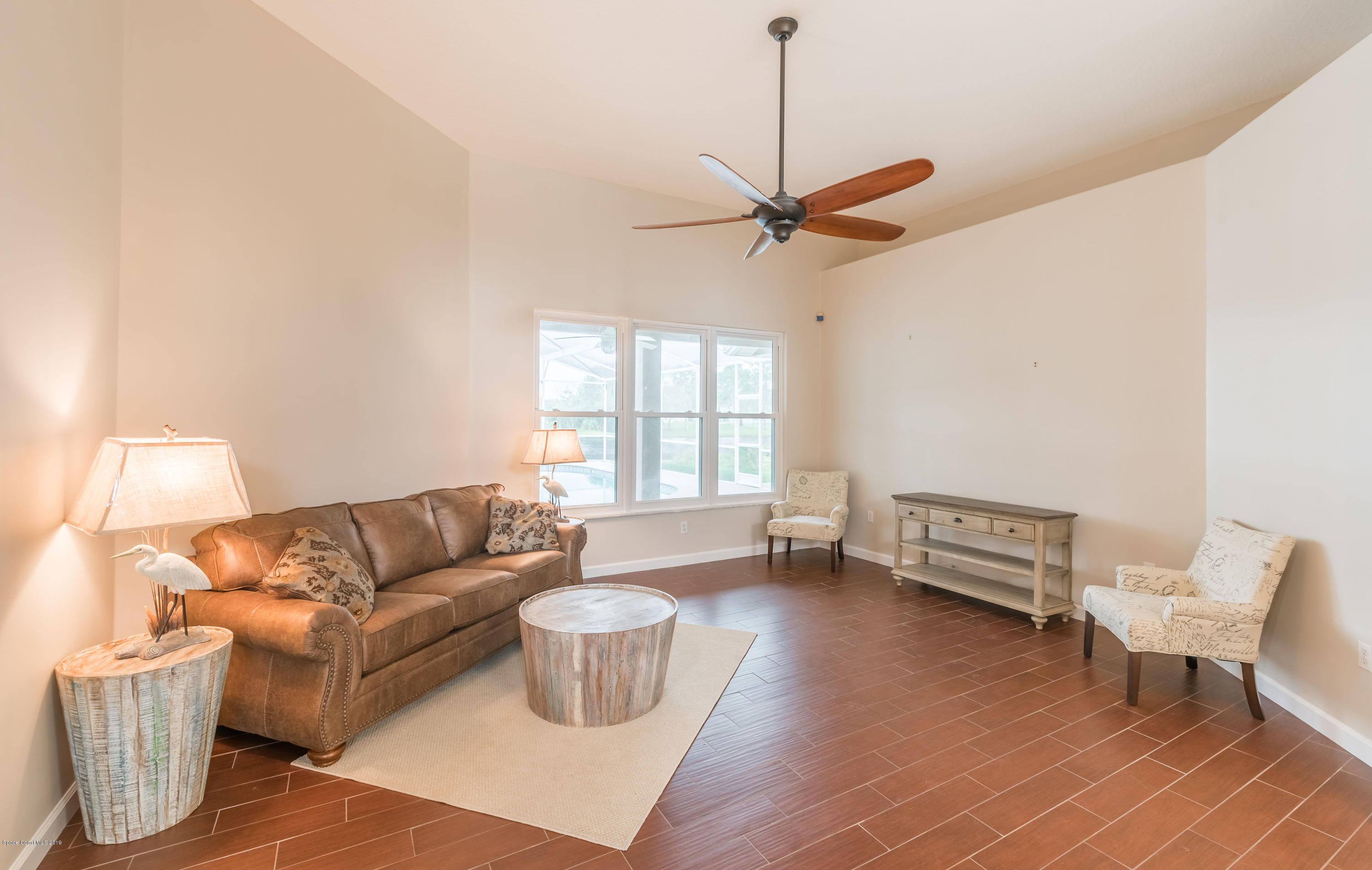 4474 Long Lake Road Melbourne, FL 32934 - Photo 7 of 48 4474LongLakeStaged(28of227)-HDR