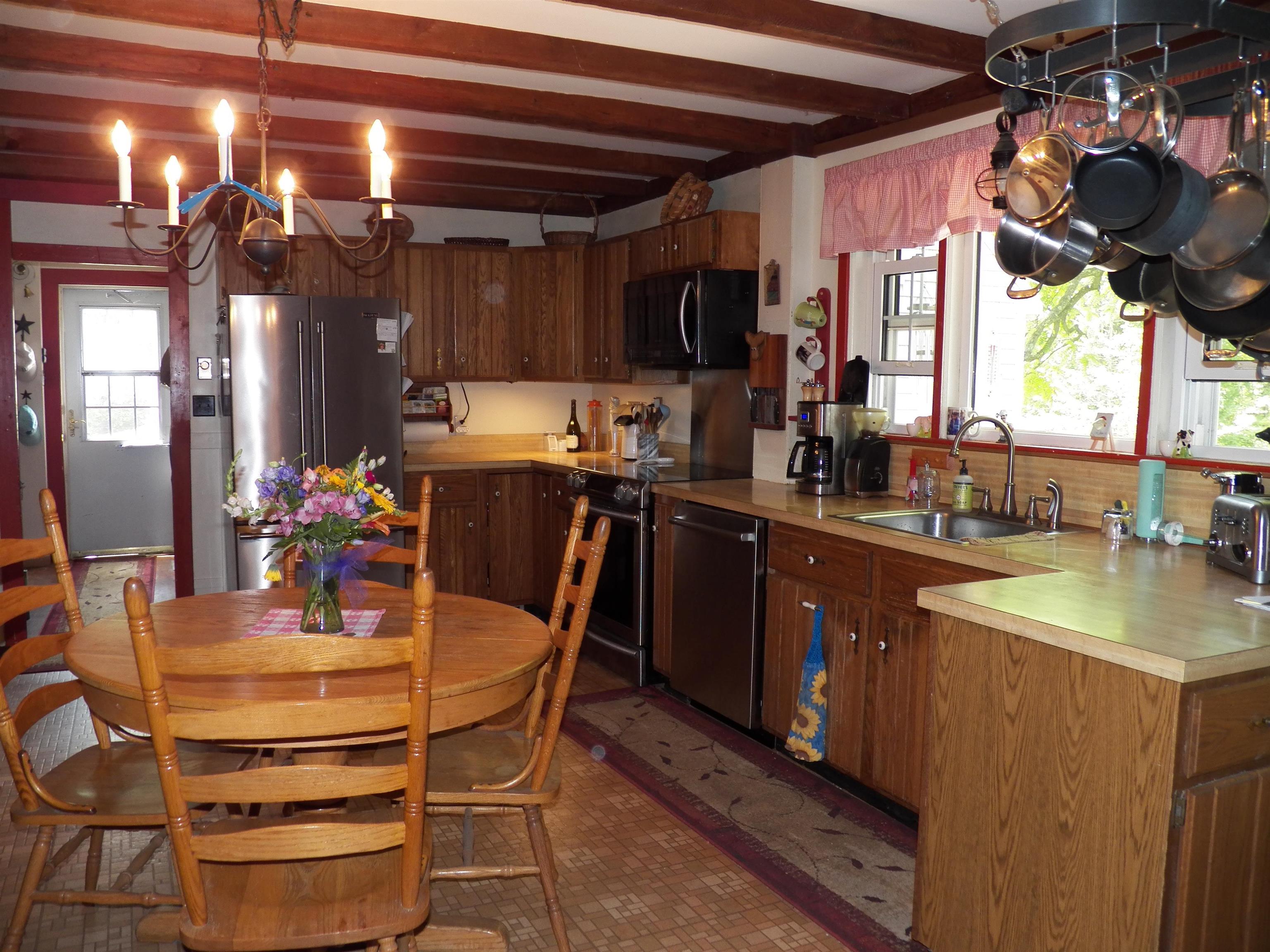 113 Mountain View Road Deerfield, NH 03037 - Photo 5 of 35