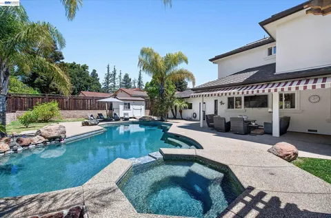 $2,625,000 | 2337 Grosvenor Heights Court, Livermore, CA 94550