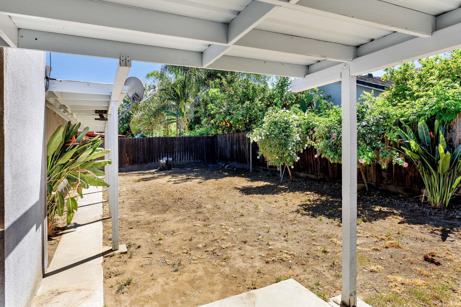 2129 Magnolia Court Sanger, CA 93657 - Photo 23 of 28