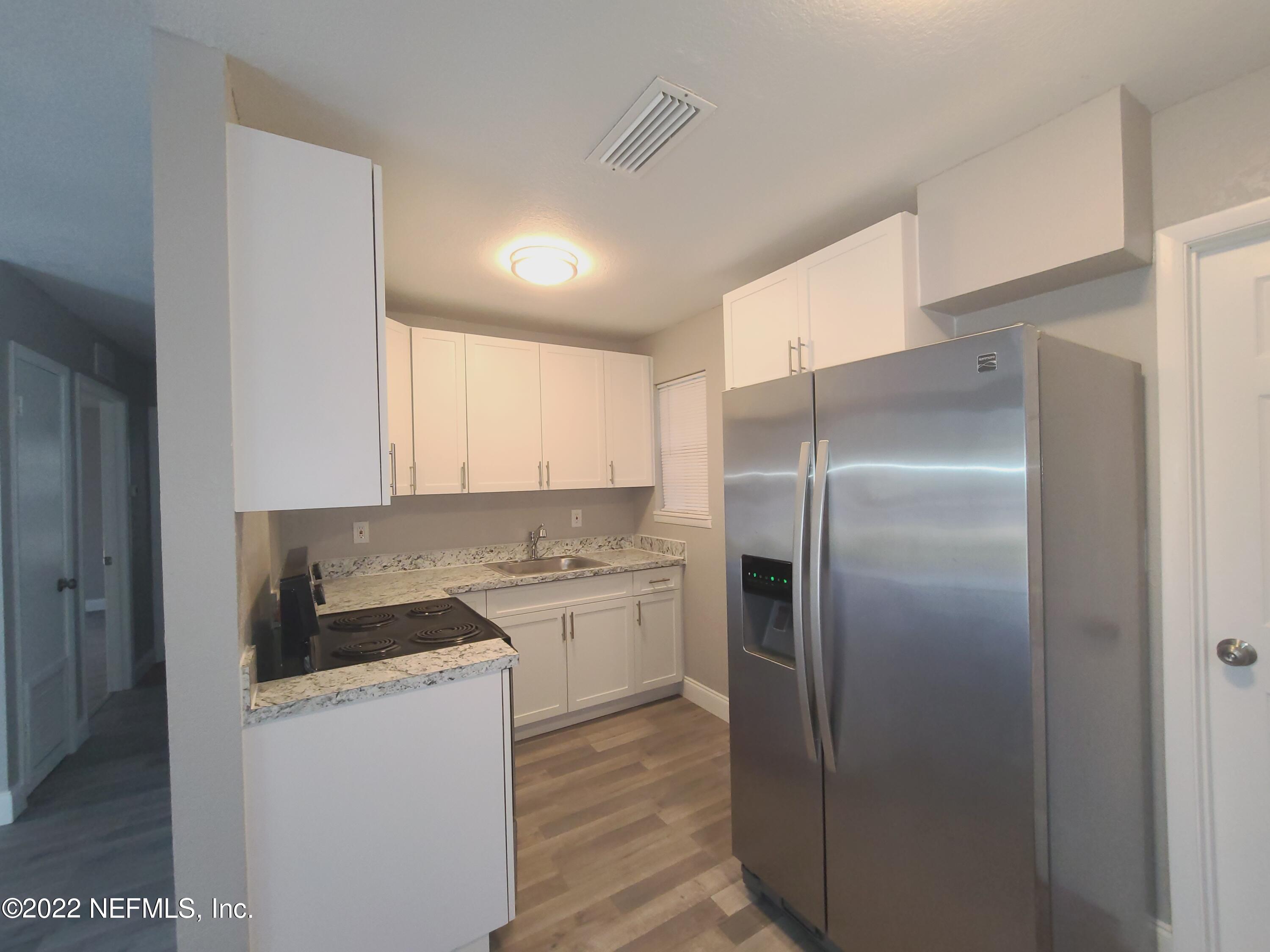 2059 Morehouse Road Jacksonville, FL 32209 - Photo 3 of 7 20220203_165336