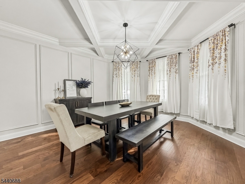 323 Frank Applegate Road Jackson, NJ 08527 - Photo 4 of 47