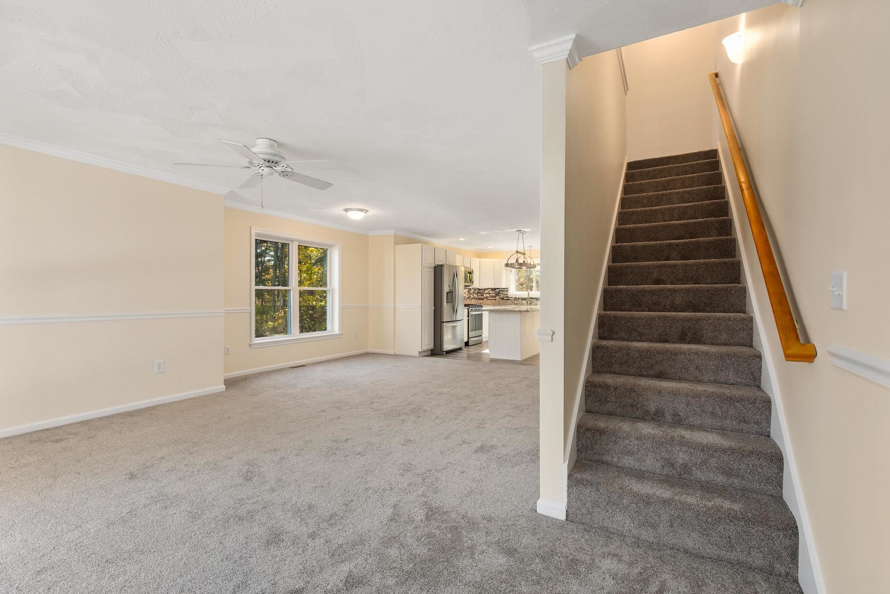 36 Chandler Lane Epping, NH 03042 - Photo 13 of 38