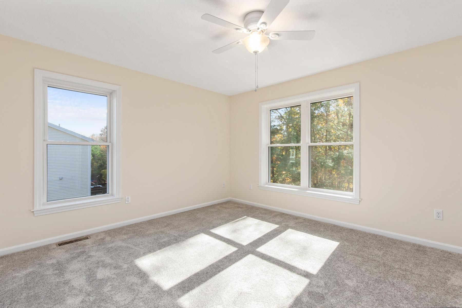 36 Chandler Lane Epping, NH 03042 - Photo 16 of 38