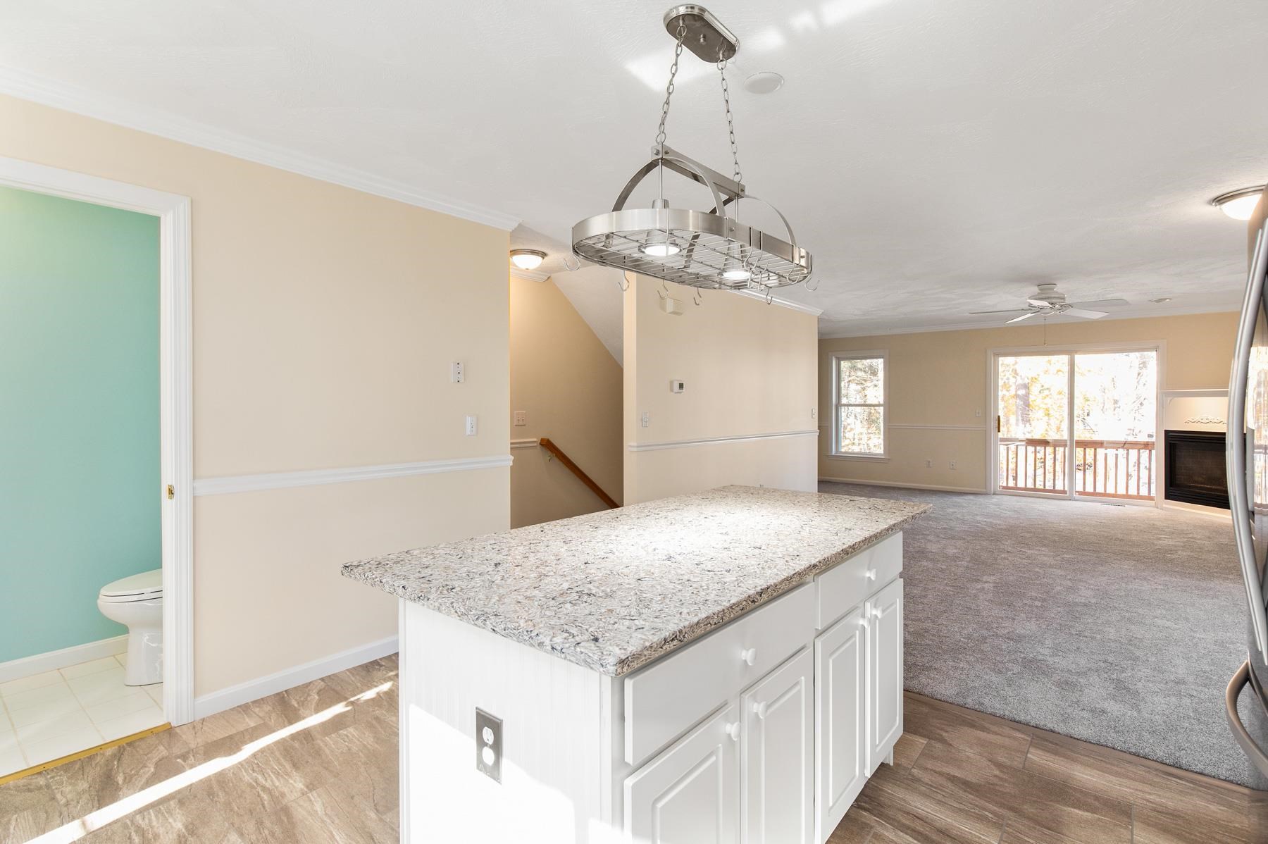 36 Chandler Lane Epping, NH 03042 - Photo 6 of 38