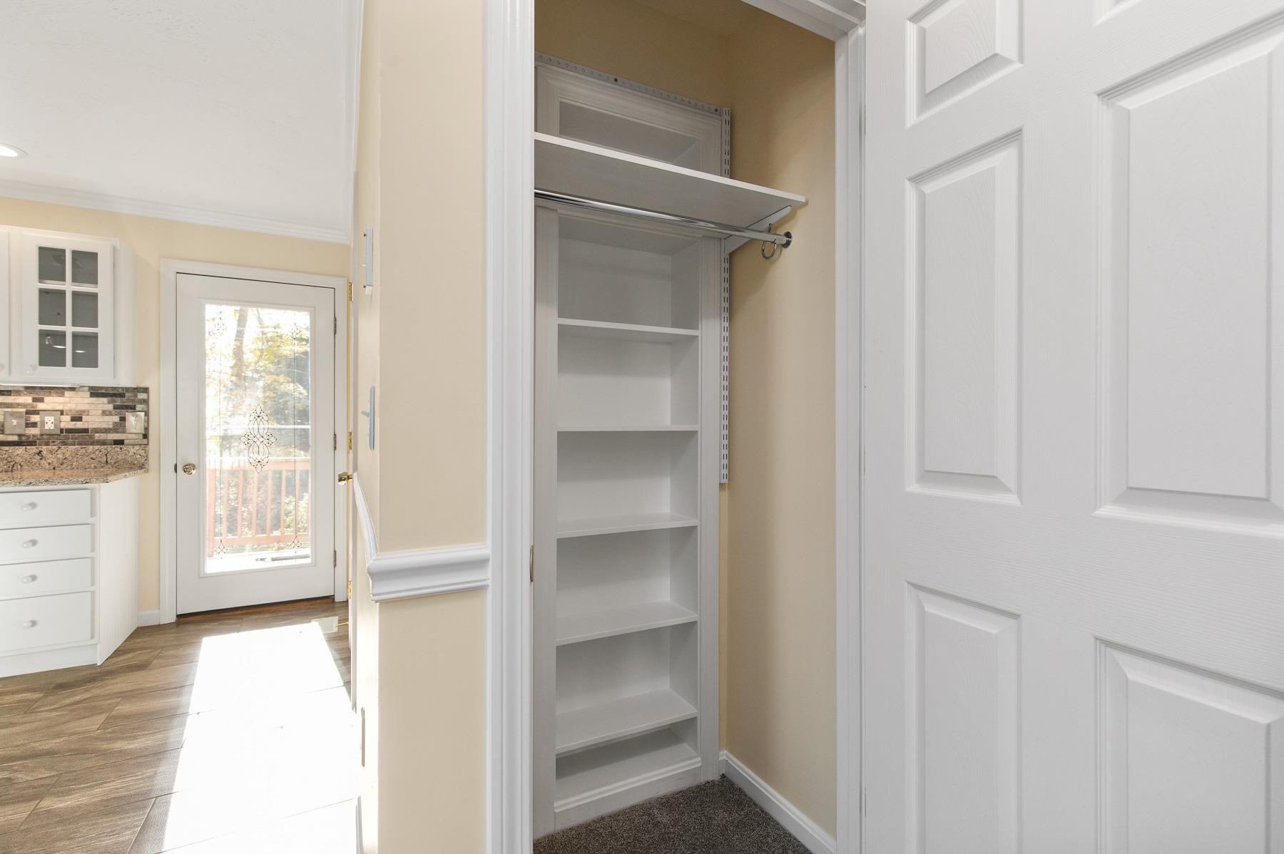 36 Chandler Lane Epping, NH 03042 - Photo 8 of 38