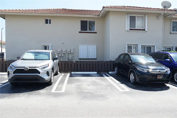 $3,600 | 331 Northwest 82nd Avenue, Unit 1303, Miami, FL 33126