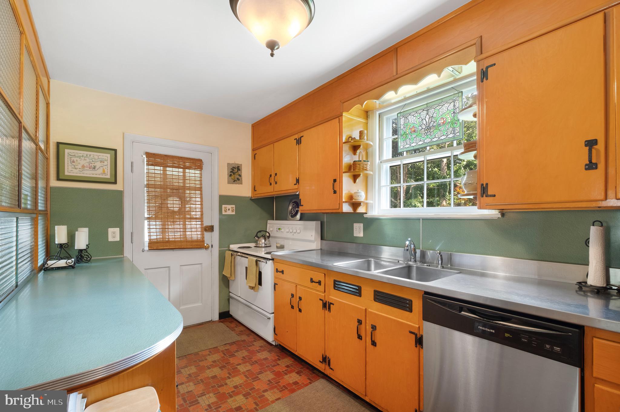 321 Gribbel Road Wyncote, PA 19095 - Photo 15 of 34