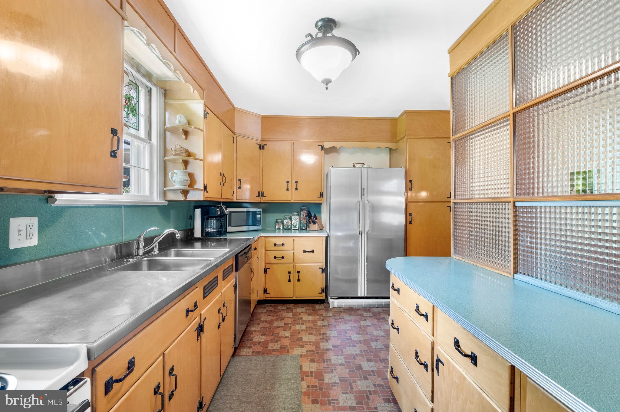321 Gribbel Road Wyncote, PA 19095 - Photo 17 of 34