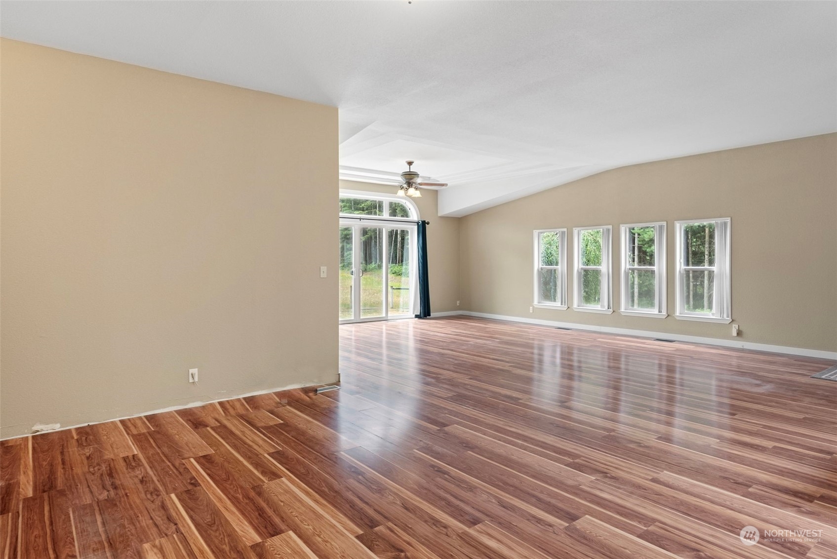1633 Southwest J H Road Port Orchard, WA 98367 - Photo 23 of 27 Gallery Image 23