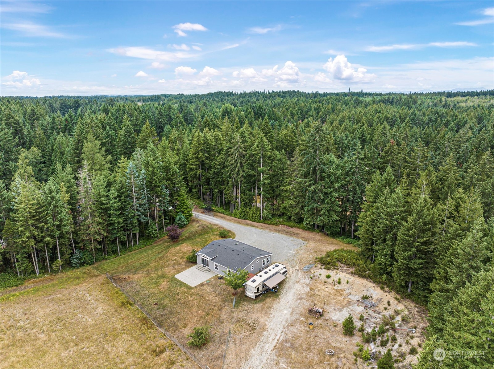 1633 Southwest J H Road Port Orchard, WA 98367 - Photo 25 of 27 Gallery Image 25