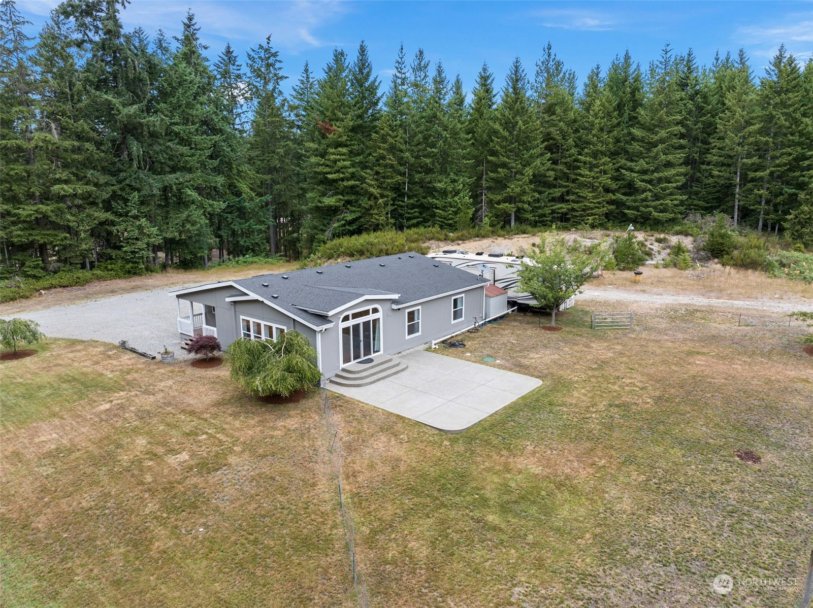 1633 Southwest J H Road Port Orchard, WA 98367 - Photo 3 of 27 Gallery Image 3