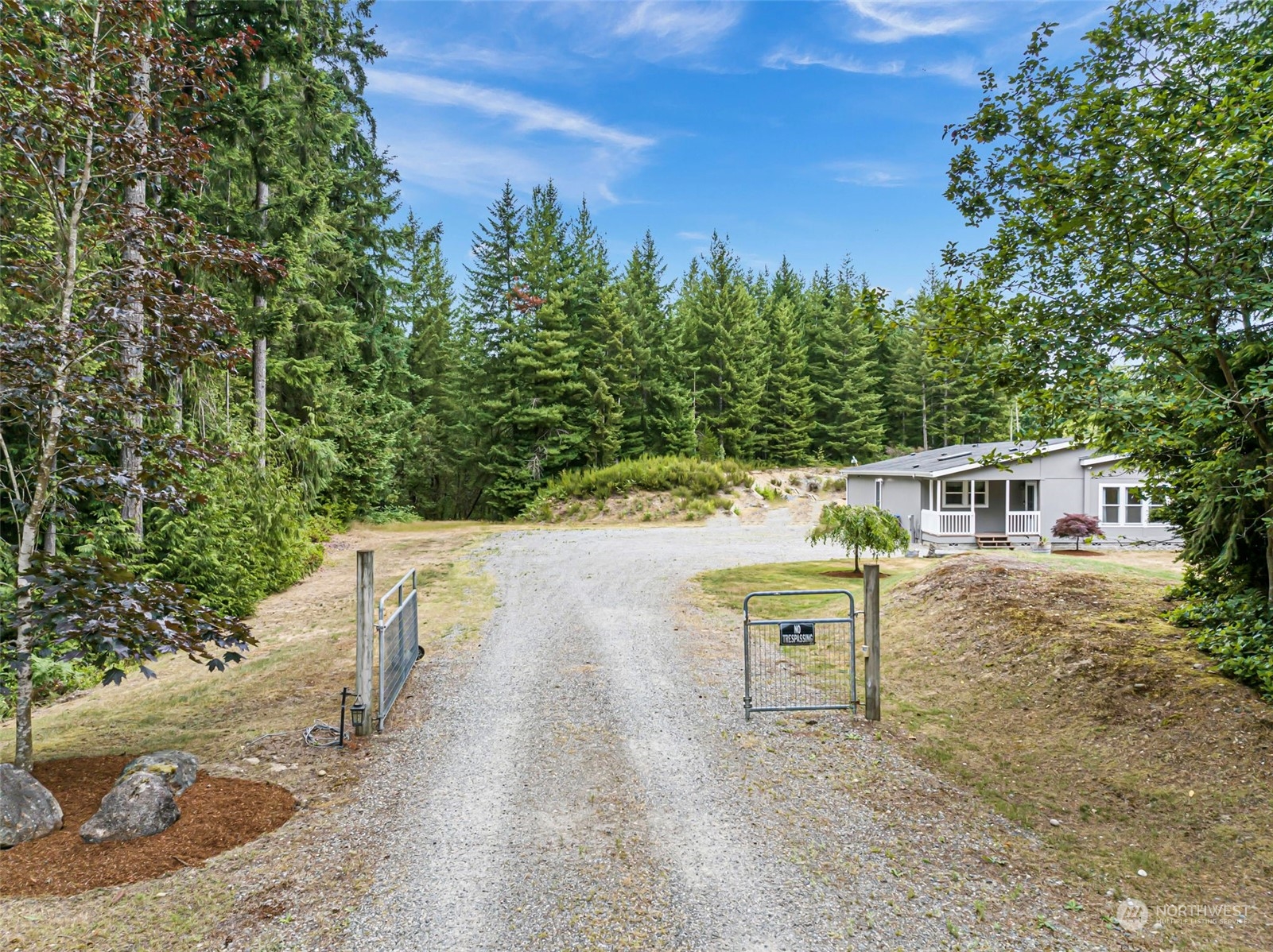 1633 Southwest J H Road Port Orchard, WA 98367 - Photo 8 of 27 Gallery Image 8