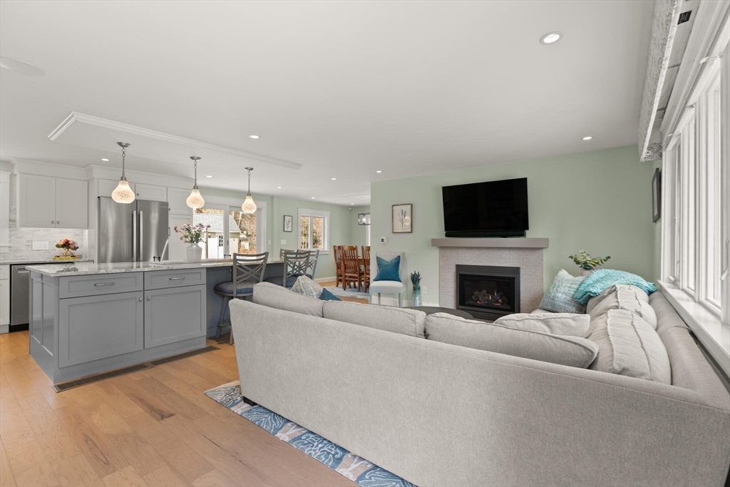 15 Sycamore Road Sudbury, MA 01776 - Photo 8 of 33 Gallery Image 8