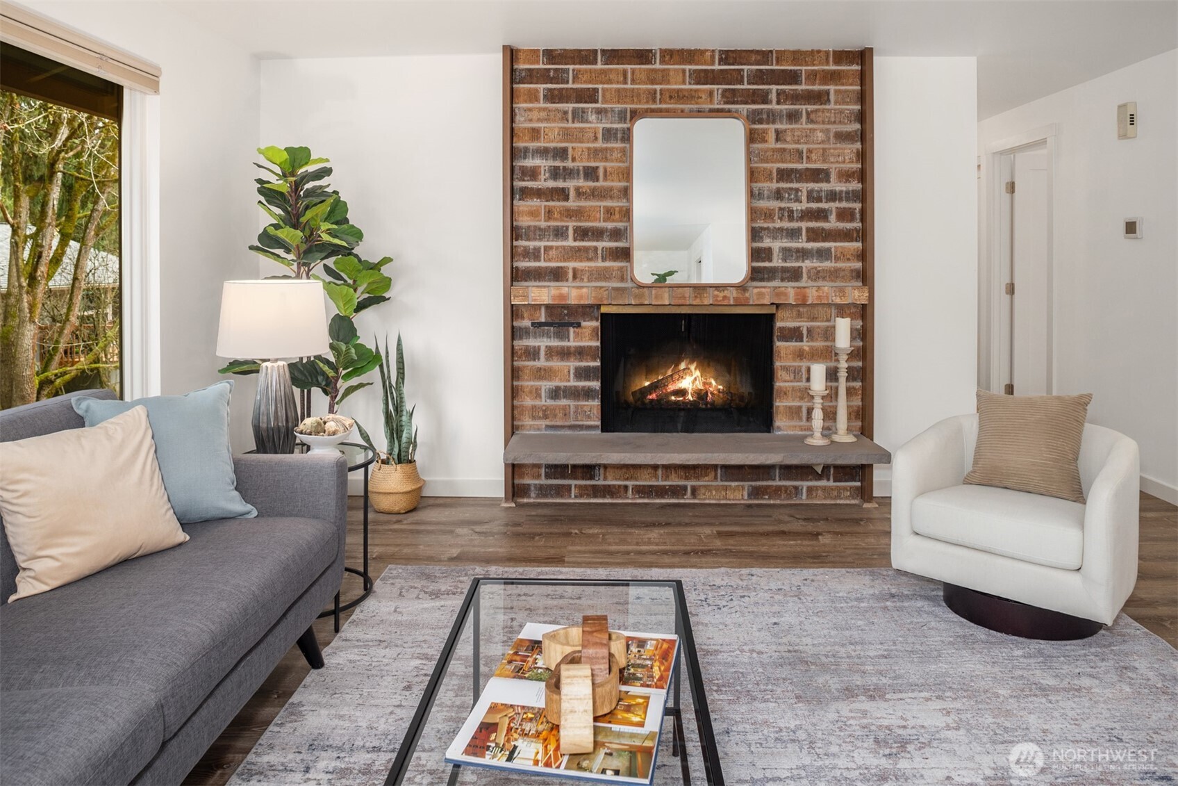 6910 150th Avenue Northeast Redmond, WA 98052 - Photo 5 of 38