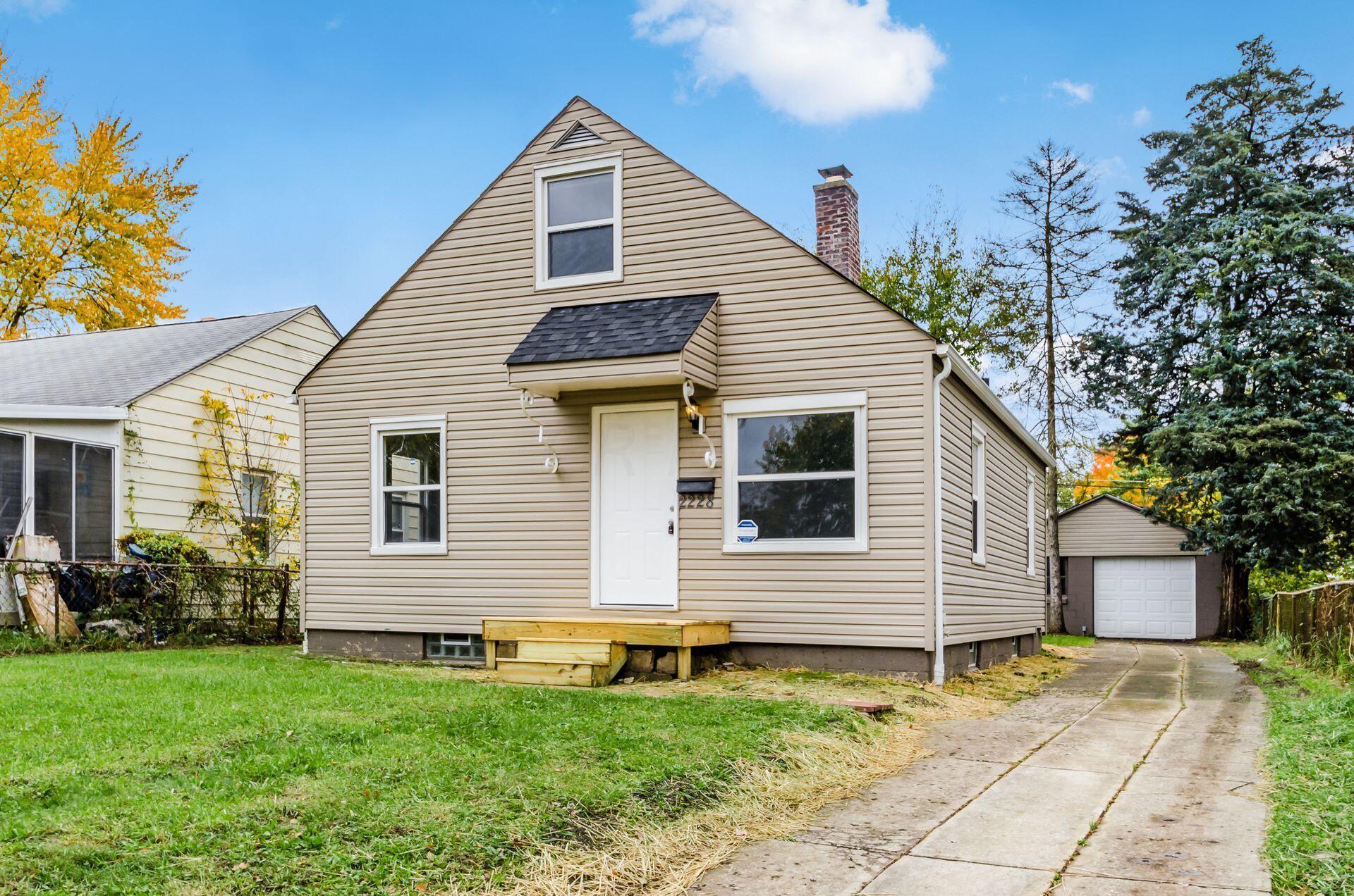 2228 Gerbert Road Columbus, OH 43211 - Photo 2 of 16 Gallery Image 2