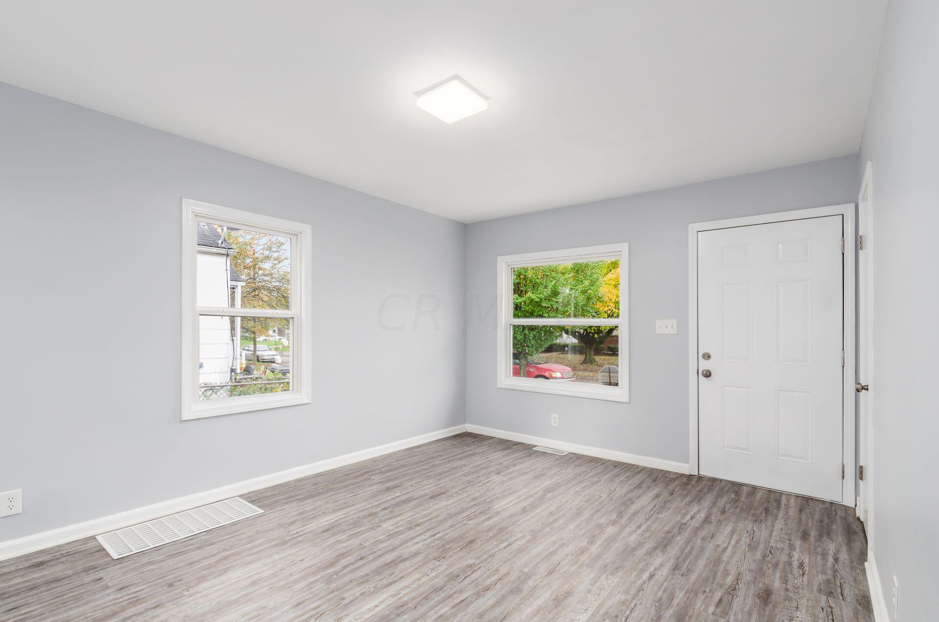 2228 Gerbert Road Columbus, OH 43211 - Photo 4 of 16 Gallery Image 4