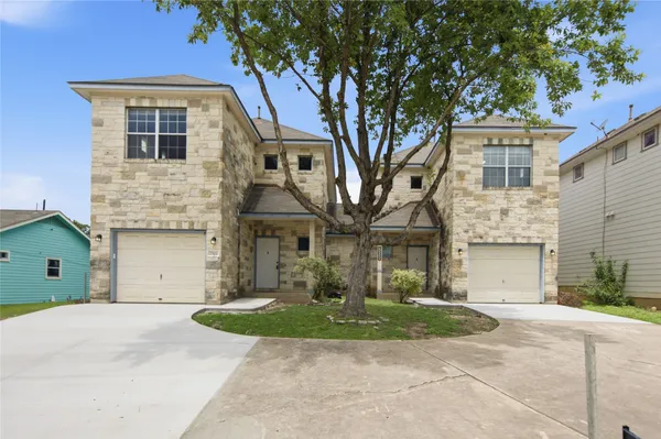 $709,999 | 7502 Lazy Creek Drive, Austin, TX 78724