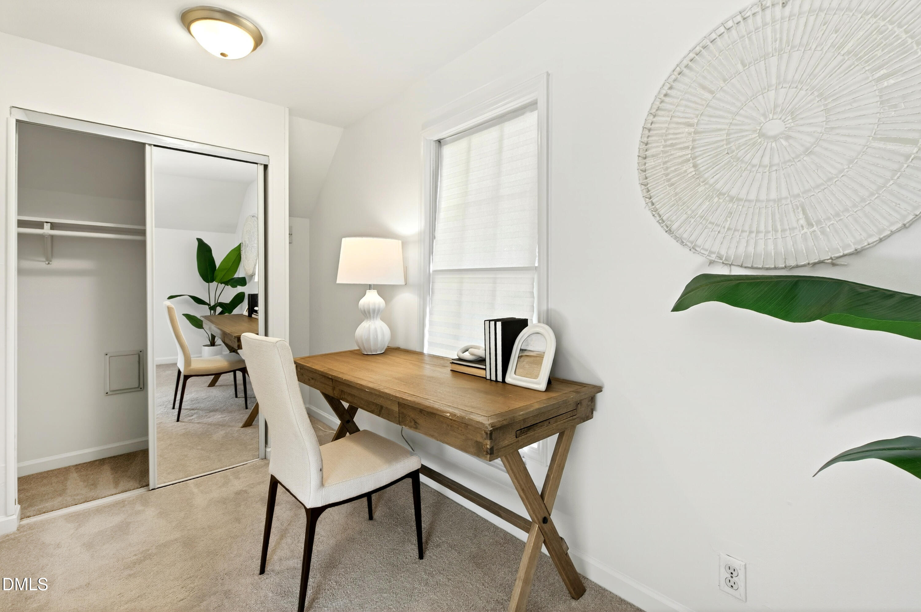 913 Washington Street Durham, NC 27701 - Photo 27 of 37 a view of a dining room with furniture
