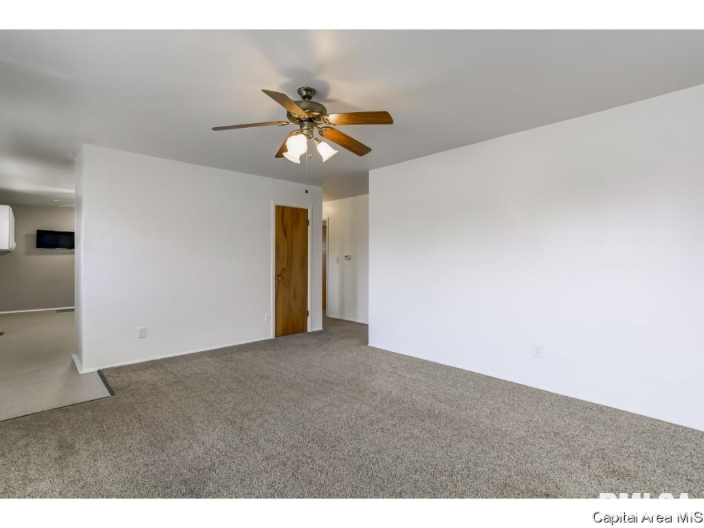 2129 North 23rd Street Springfield, IL 62702 - Photo 4 of 28