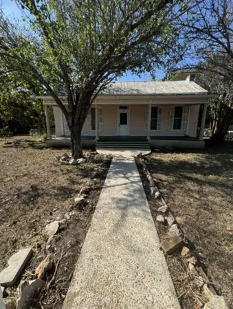 $2,000 | 302 South Burleson Street, Kyle, TX 78640
